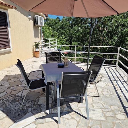 Pinezici Apartman Niccole Exterior photo