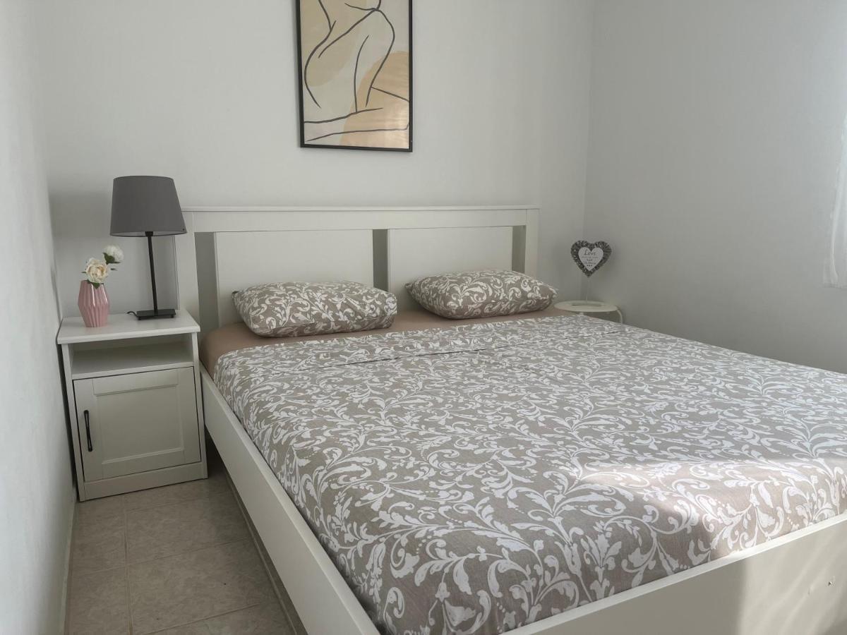 Pinezici Apartman Niccole Exterior photo
