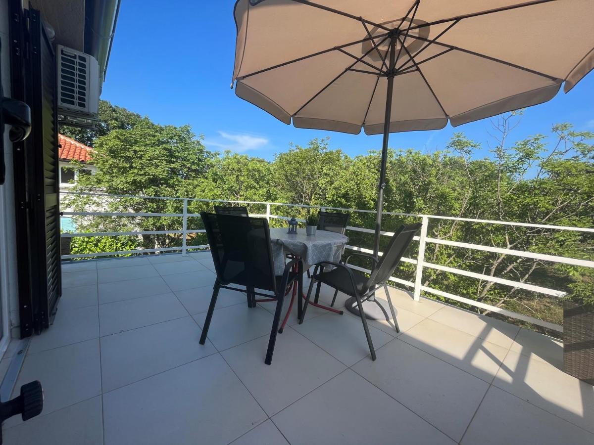 Pinezici Apartman Niccole Exterior photo