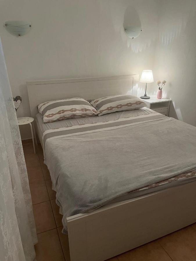 Pinezici Apartman Niccole Exterior photo