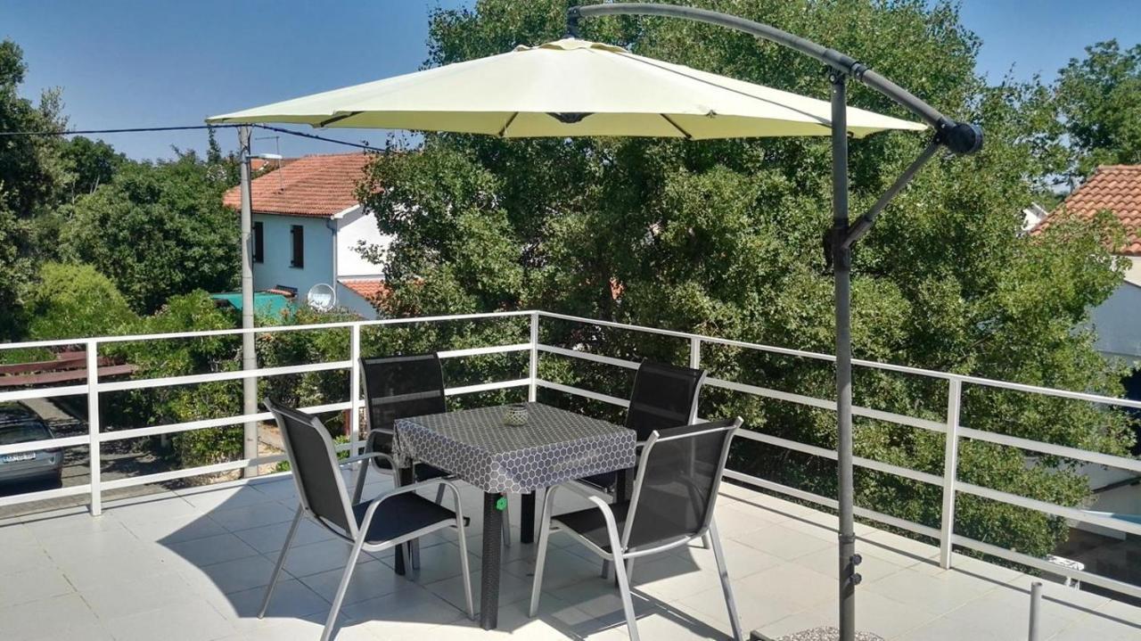 Pinezici Apartman Niccole Exterior photo